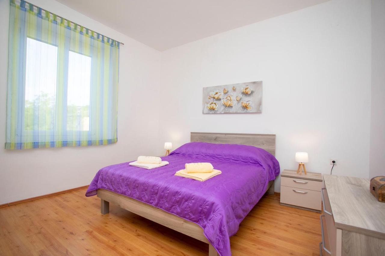 Apartman Lidija โคโรมาชโน ภายนอก รูปภาพ