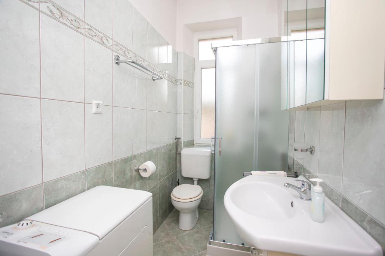 Apartman Lidija โคโรมาชโน ภายนอก รูปภาพ