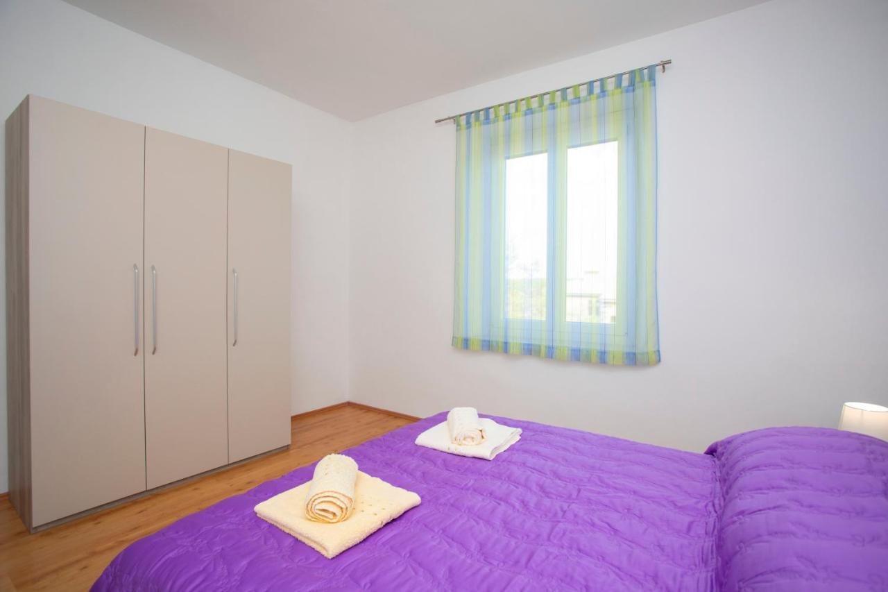 Apartman Lidija โคโรมาชโน ภายนอก รูปภาพ